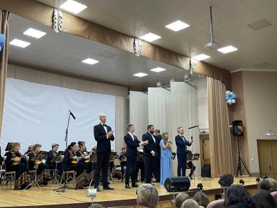Владимирский русский оркестр подарил собинцам свое творчество